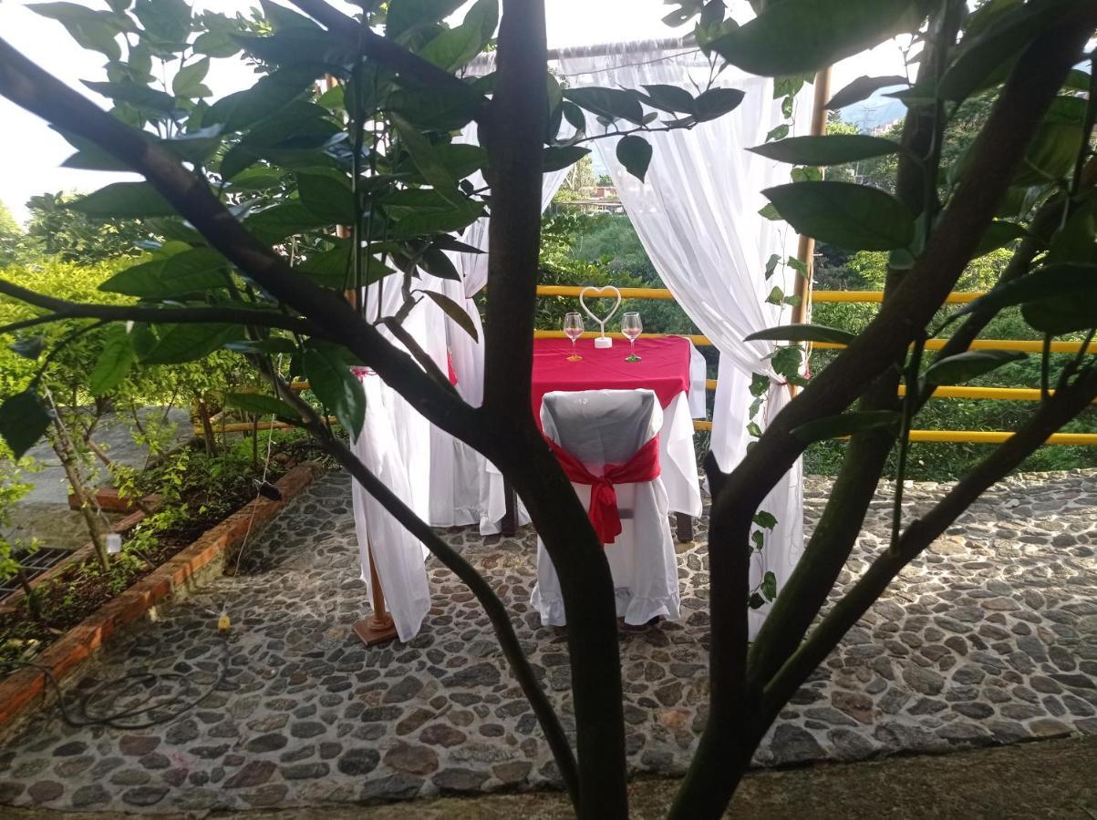 Apartamento Campestre Medellín Exterior foto