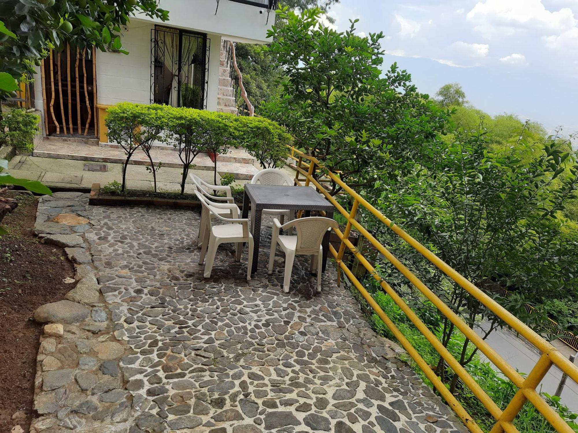 Apartamento Campestre Medellín Exterior foto