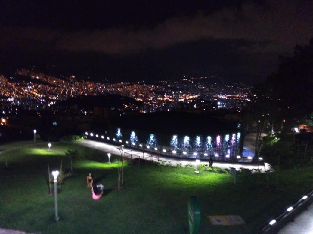 Apartamento Campestre Medellín Exterior foto